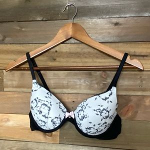 VS lace floral black and white bra 34C